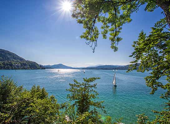 woerthersee_mit_segelbooten