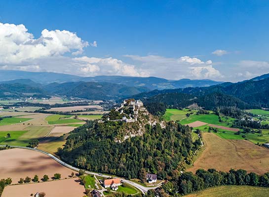 die_felsenburg_burg_hochosterwitz_in_kaernten