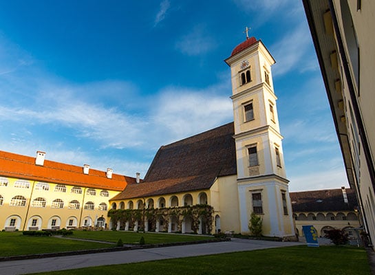 kirche-aussen 01_Stift_Raeume-20